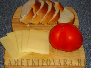 Бутерброды с помидорами и сыром