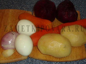 Салат со свеклой, картофелем и морковью