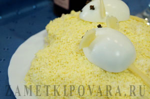 Салат «Мышки на сыре» – рецепт с фото пошагово