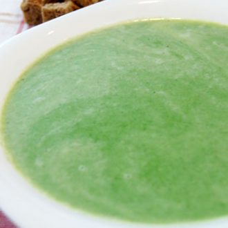 Крем-суп из шпината с пармезаном