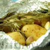 Молодой картофель, запеченный с чесноком и розмарином