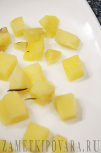 Постный салат из картофеля, свеклы и каперсов