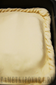 Слоеный пирог с семгой и омлетом