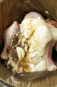 Куриные голени в сметанном маринаде