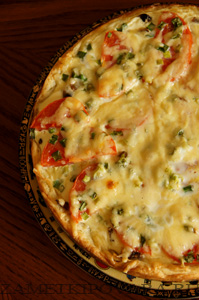Пирог Киш-Лорен с грибами и помидорами
