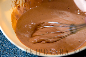 Шоколадные панкейки с шоколадным соусом