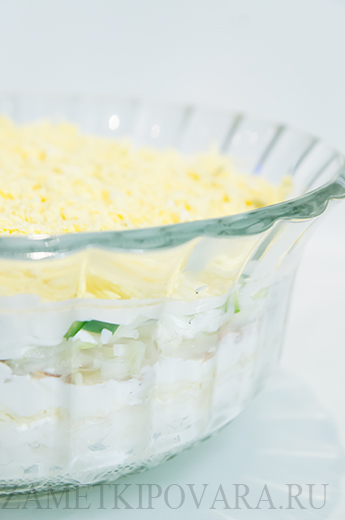 Салат с тунцом и маринованным огурцом - 6 пошаговых фото в рецепте