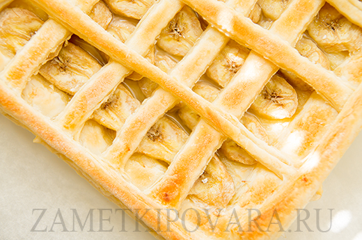Классический рецепт слоеного яблочного пирога