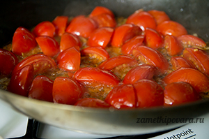 Паста с помидорами и базиликом