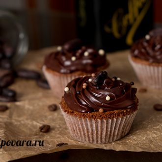 Шоколадные капкейки с шоколадно-кофейным ганашем