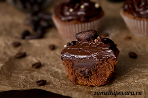 Шоколадные капкейки с шоколадно-кофейным ганашем