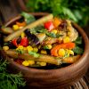 Пикантный салат из баклажанов с перцем и кукурузой